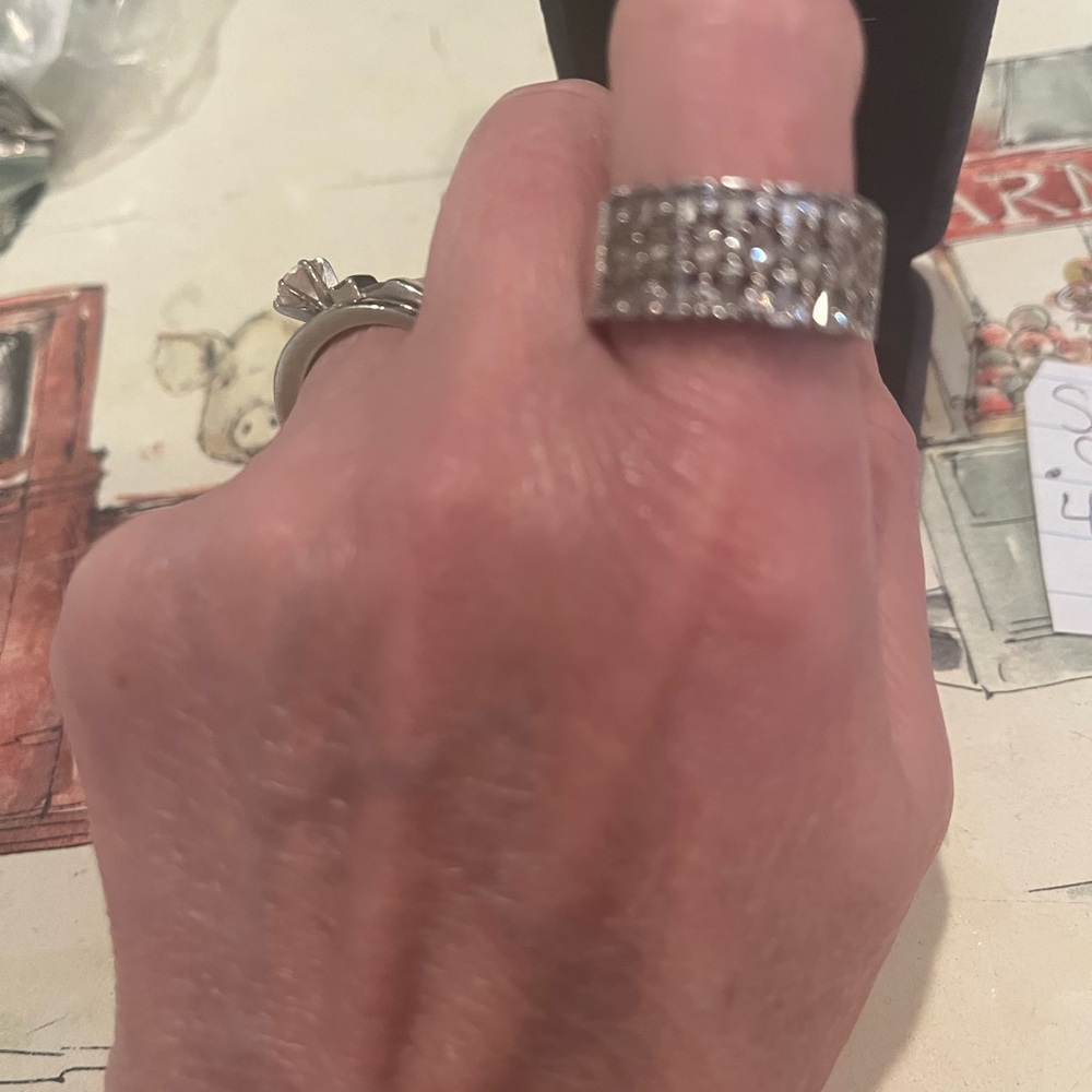 Silver crystal inlayed Textured Ring